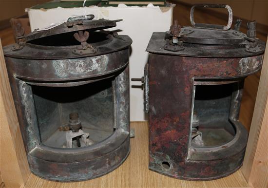A pair of copper 1900 ships lamps (no glass)